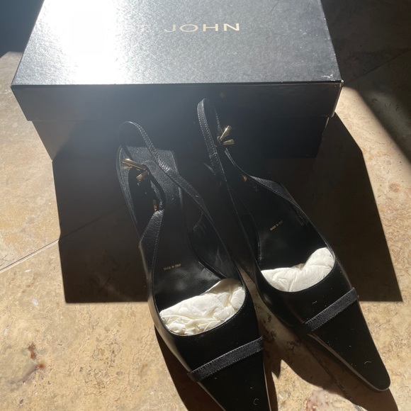 St. John pointed sling back heels - Picture 3 of 3